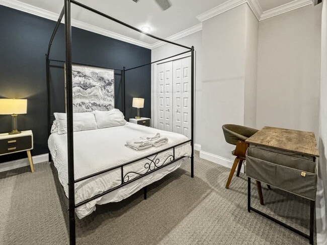 Building Photo - 1421 N 5th St