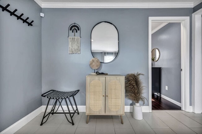 Building Photo - 1036 Union Ave