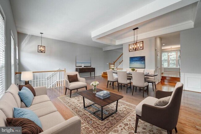 Building Photo - 6138 Manchester Park Cir