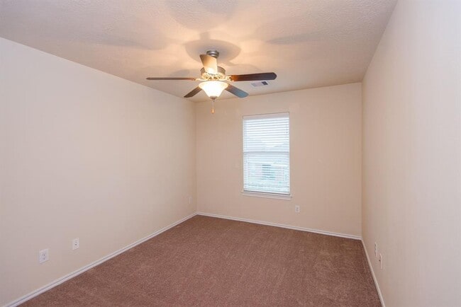 Building Photo - 5301 Summer Spring Ln