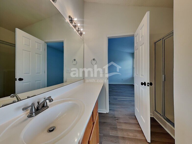 Building Photo - 1003 William Clark Trl