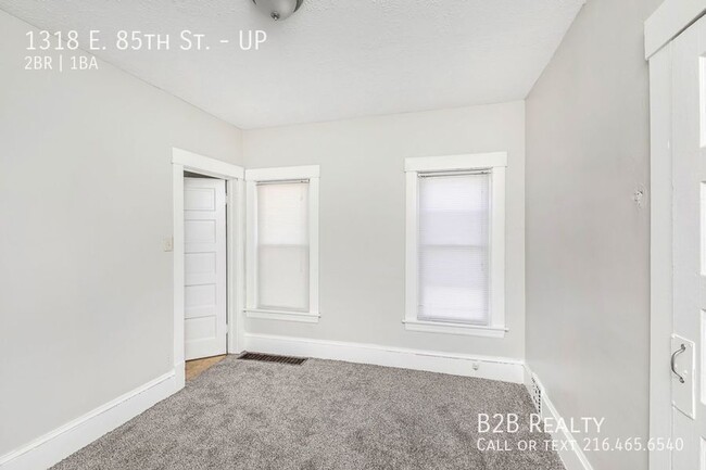 Building Photo - 1318 E 85th St