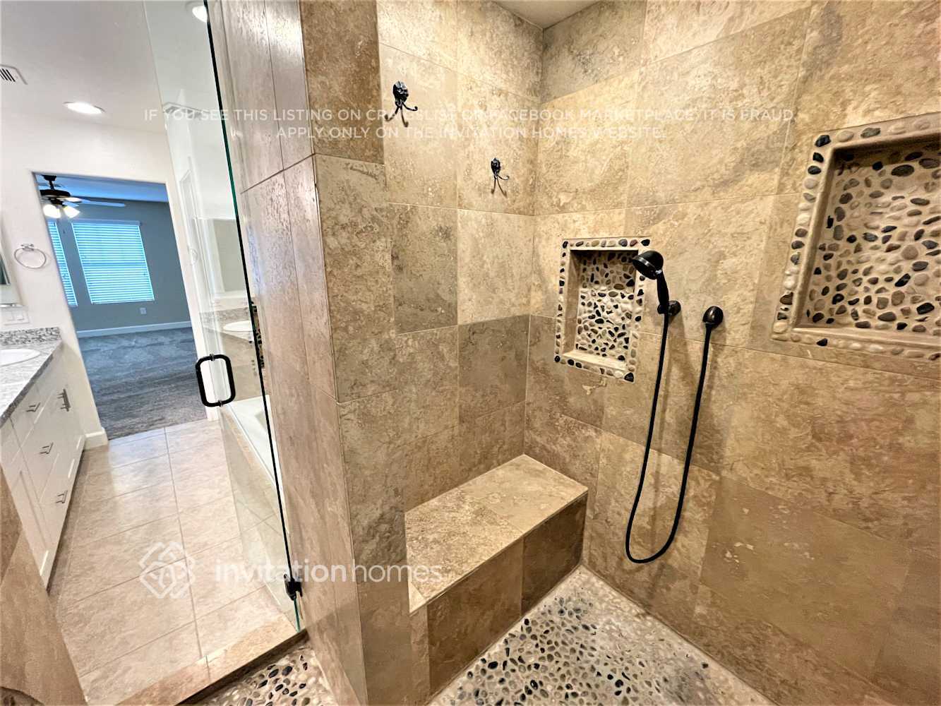 Building Photo - 1395 S Owl Dr