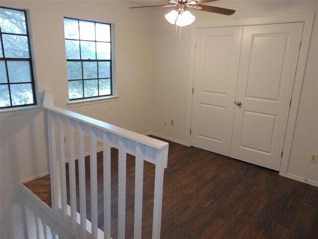 Building Photo - 1617 Gracy Farms Ln