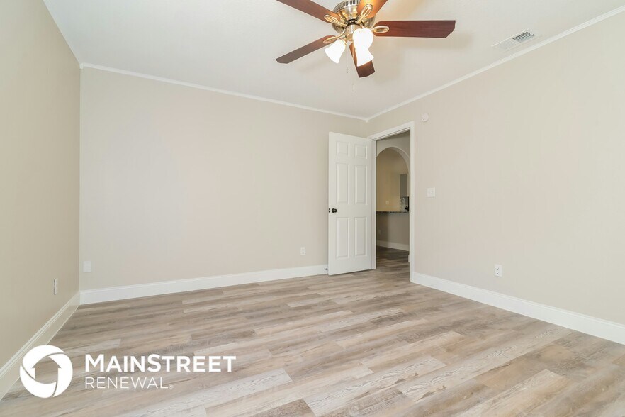 Building Photo - 11703 Lake Susan Ct