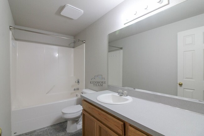 Building Photo - 7611 Pender Dr