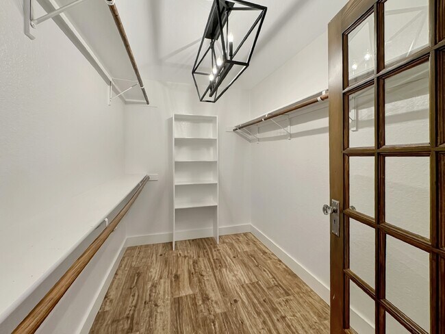 Building Photo - 5106 Ascot Pl