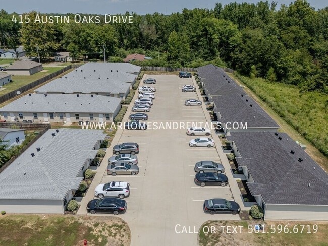 Building Photo - 415 Austin