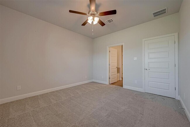 Building Photo - 429 Aurora Creek Ln