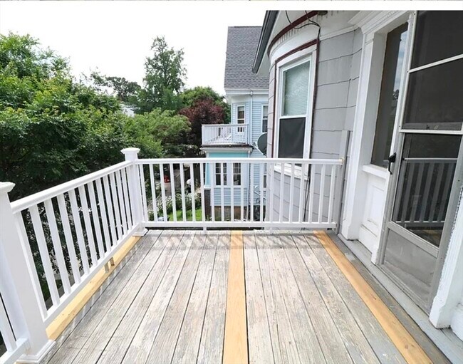 Building Photo - 67 Tonawanda St