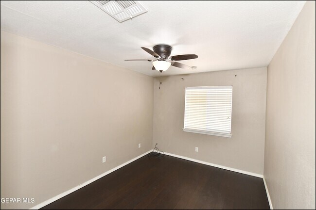 Building Photo - 7362 Luz De Dia Ct