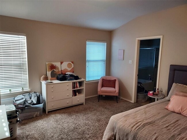 Building Photo - 802 Bull Creek Pkwy