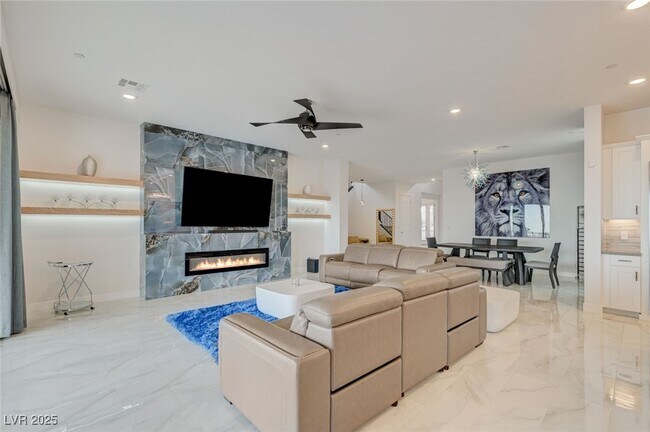 Building Photo - 510 Duvet Ct