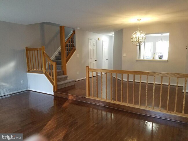 Building Photo - 9663 Horsham Dr