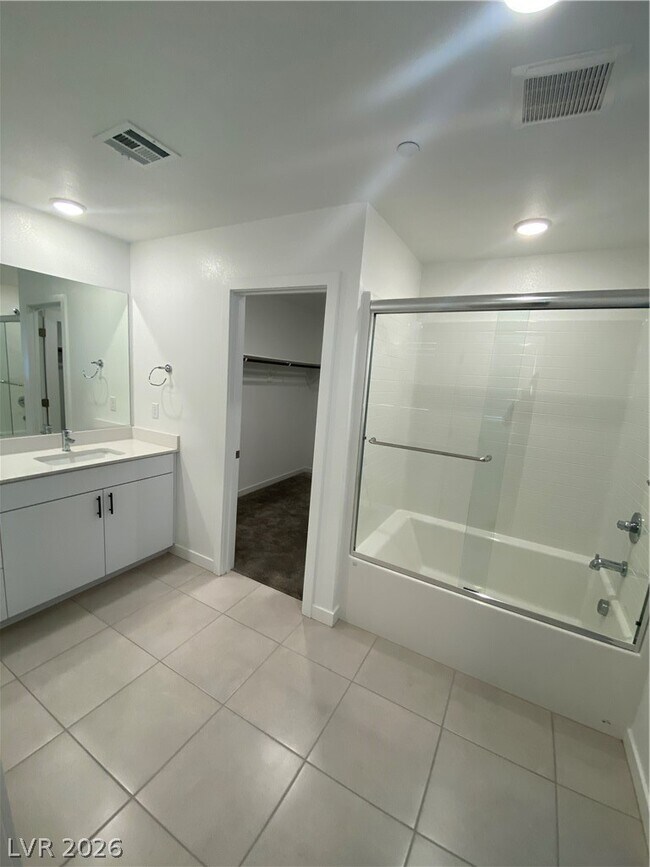 Building Photo - 3211 Centano Ave