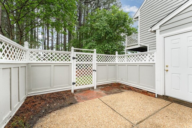 Building Photo - Everything You Need. All Right Here at Lakepointe Village Townhomes!