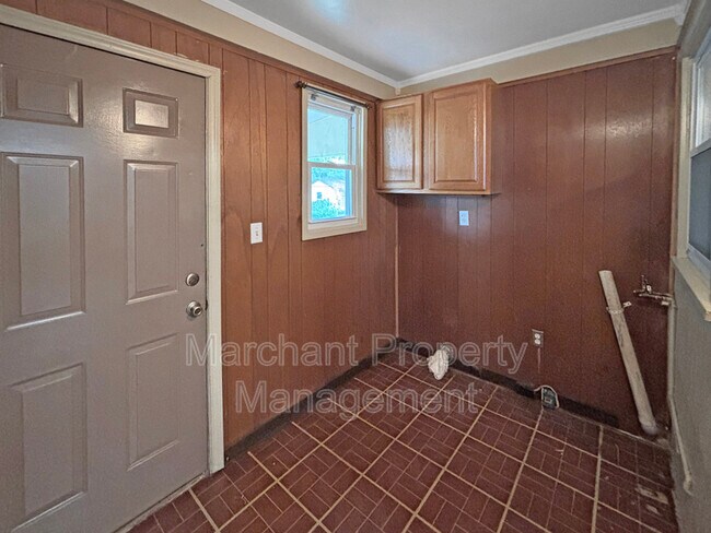Building Photo - 22 Brownwood Dr