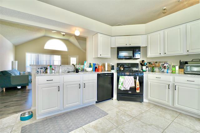 Building Photo - 817 Ingleside Dr