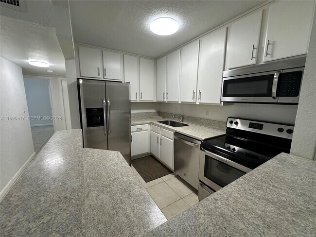 Building Photo - 7951 SW 104th St