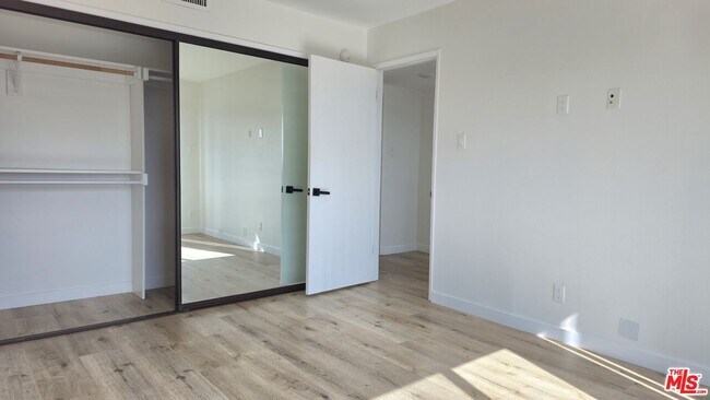 Building Photo - 1650 S Bentley Ave