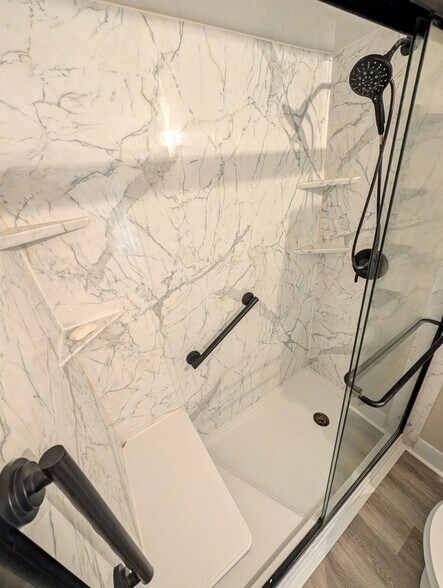 Building Photo - 11513 Valencia Dr