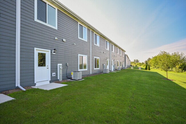 Building Photo - 1215 Gillespie Ln