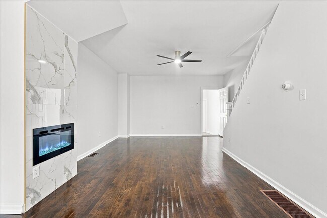Building Photo - 1032 S Frazier St