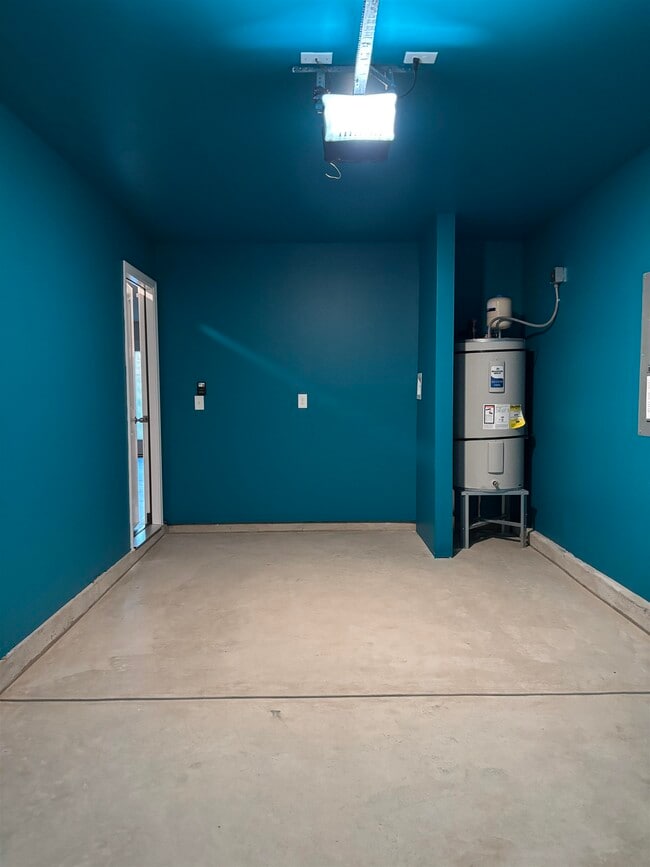 Building Photo - 159 Harvest Gold Dr