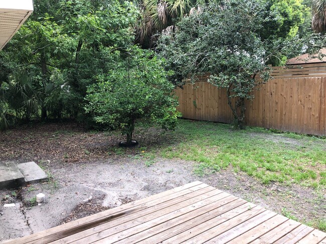 Building Photo - Large Old West Tampa Home