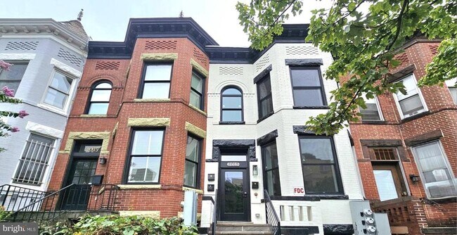 Building Photo - 2015 13th St NW