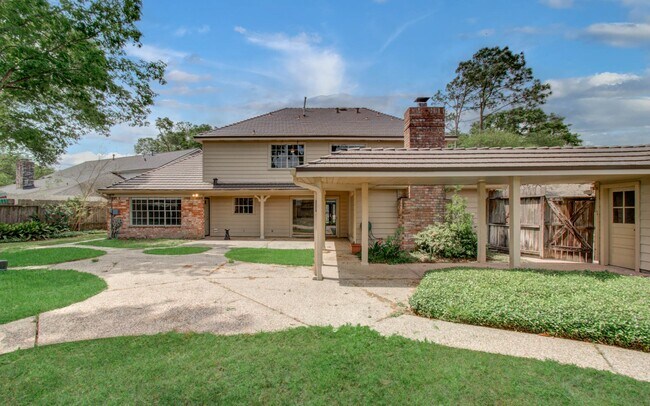 Building Photo - 11022 Riverview Dr