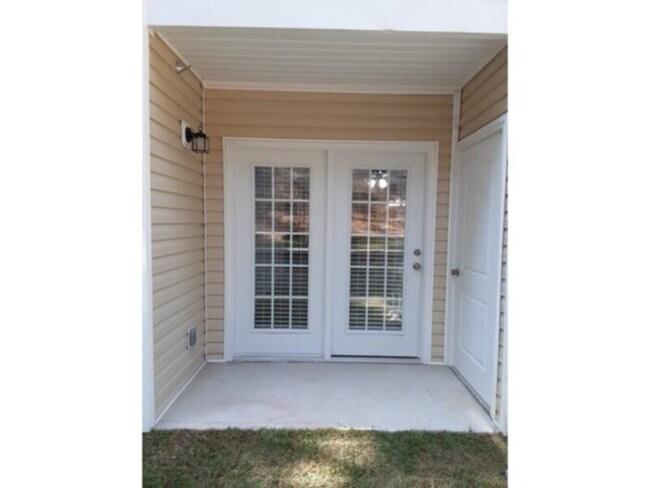 Building Photo - 3203 Sperry Branch Way