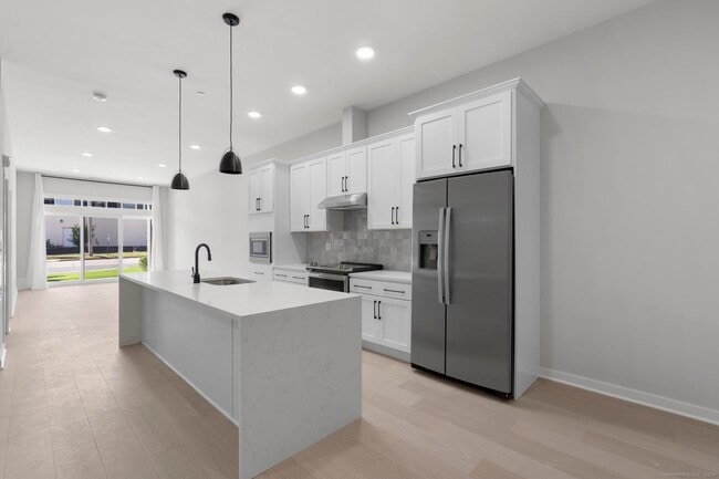 Building Photo - 9 John St