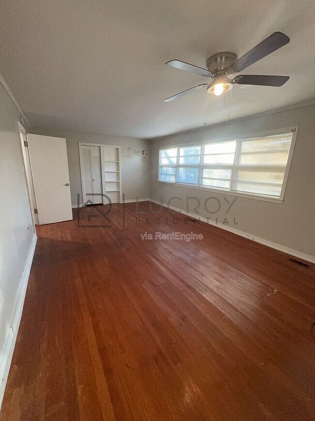 Building Photo - 5855 Canton Park Dr