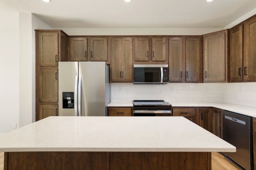 Building Photo - 3130 W Laux Dr