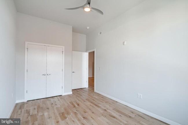 Building Photo - 412-26 S 13th St