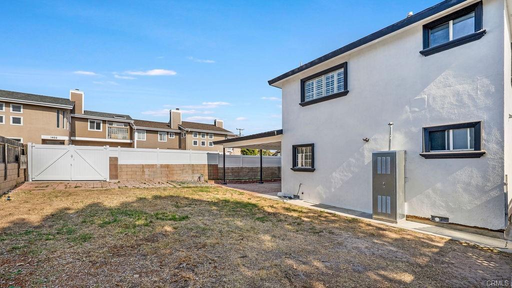 Building Photo - 2323 Harriman Ln