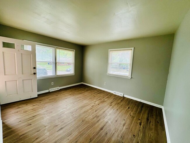 Building Photo - 749 Terrace View Dr