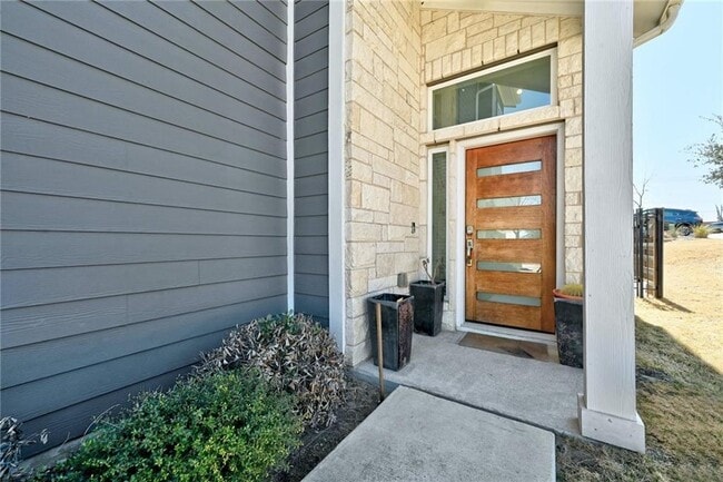 Building Photo - 7301 Oberon St