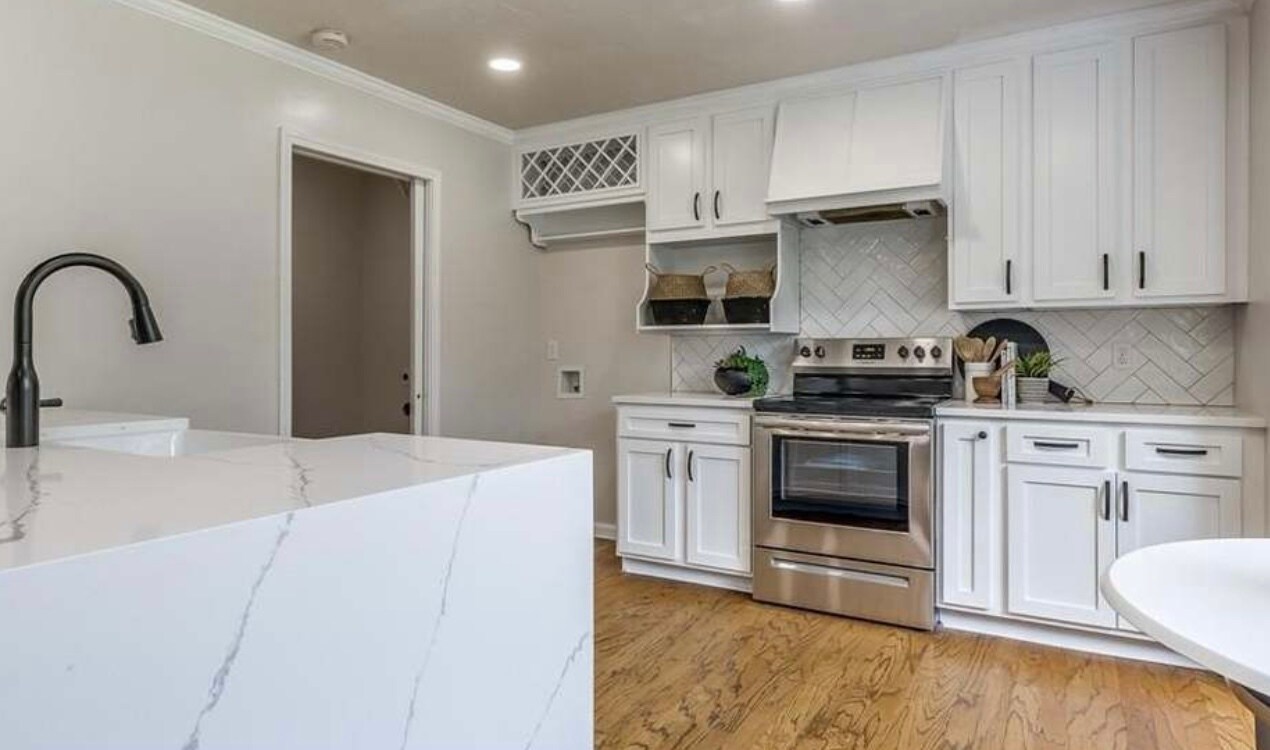 Building Photo - 1100 Glenwood Ave