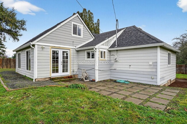 Building Photo - 10022 SE 172nd Ave