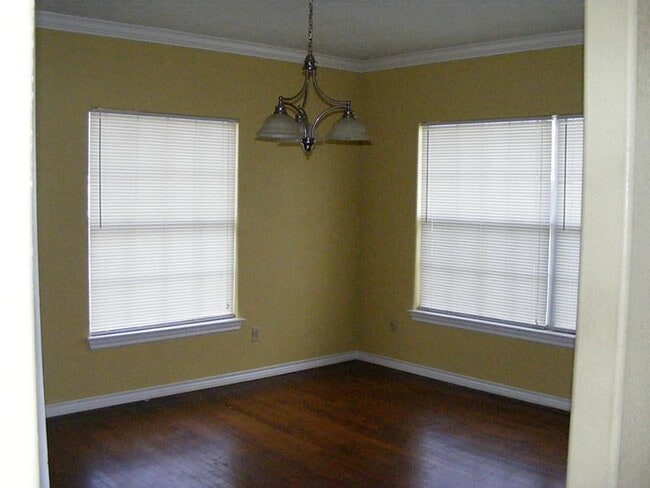 Building Photo - 3222 Winbern St
