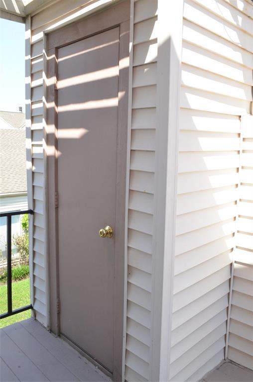 Building Photo - 10176 Oakberry St