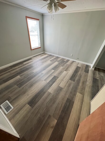 Building Photo - 26 Village Ct