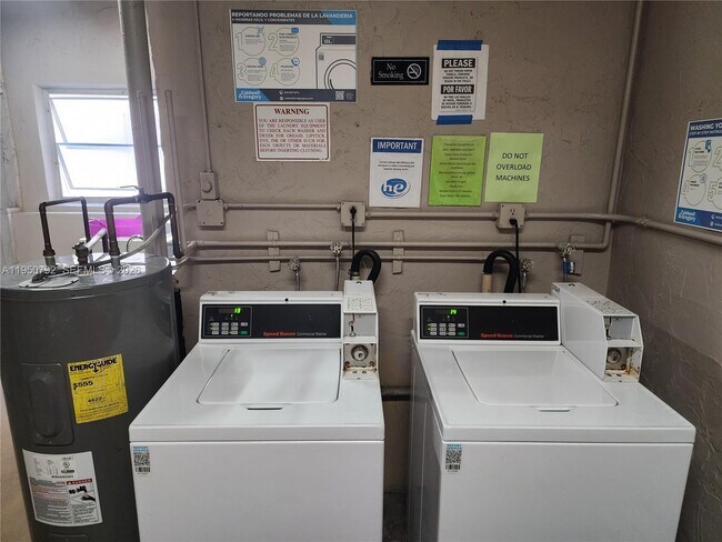 Building Photo - 2451 SW 82nd Ave