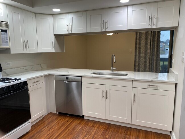 Building Photo - 15817 Orlan Brook Dr