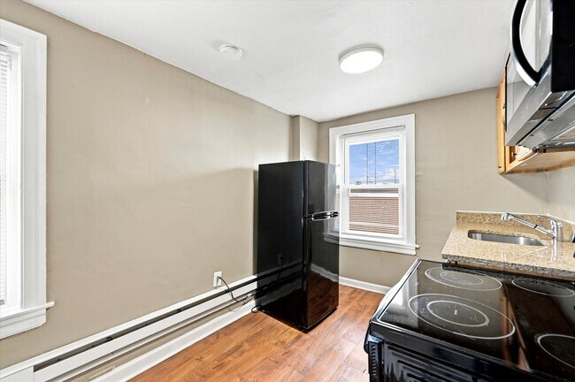 Building Photo - 2111 Orthodox St
