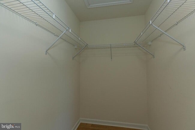 Building Photo - 341 Bullskin St