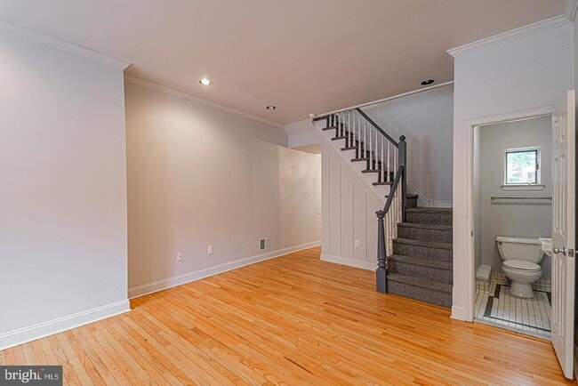 Building Photo - 2210 Lombard St