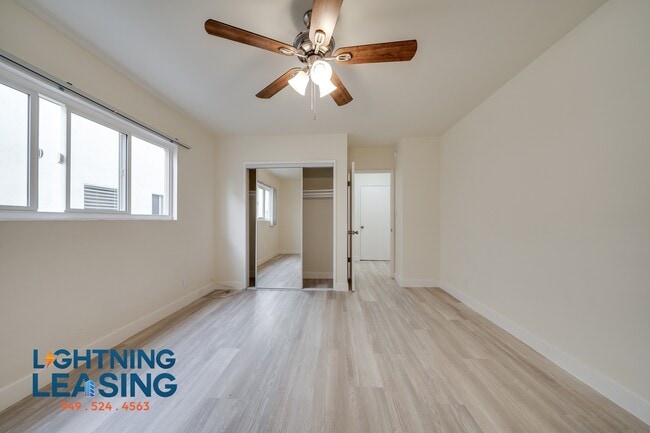 Building Photo - 921 Normandie Ave